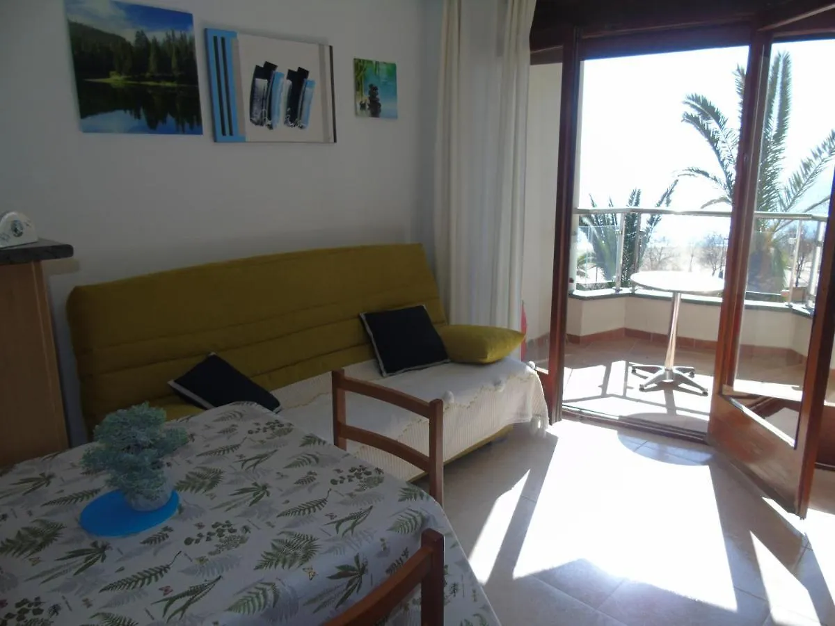 Appartement Premiere Ligne De Mer Roses Apartment